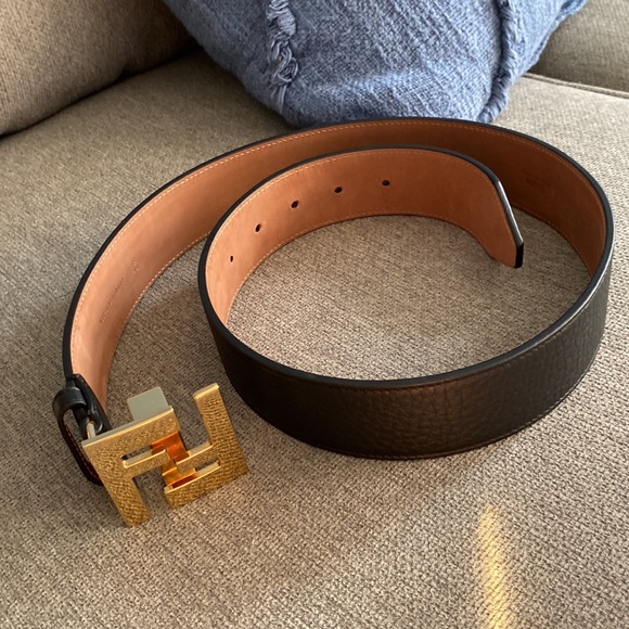Black Fendi belt w/ gold hardware - Picture 3 of 7